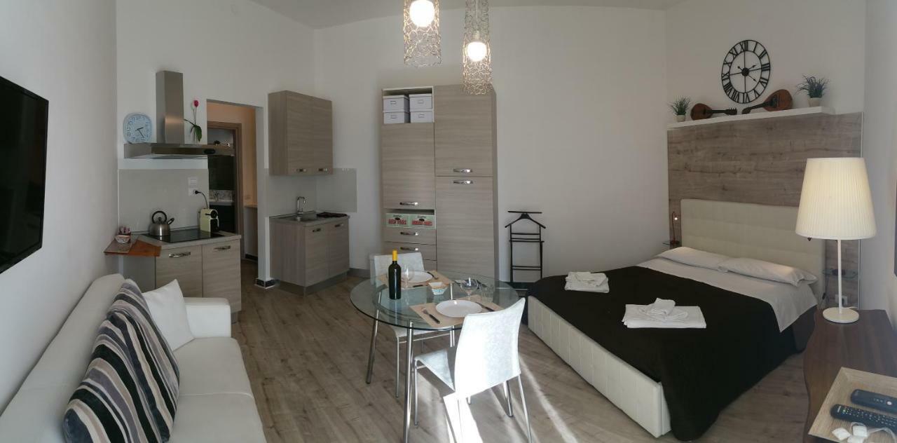 City Center Sea View Ortigia Apartamento Syracuse Exterior foto